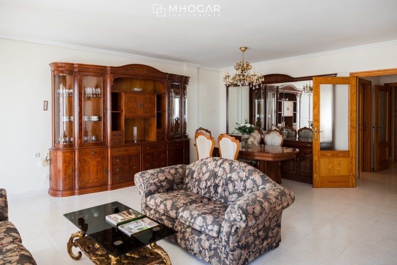 Calpe - Gran apartamento a la venta en pleno centro y cerca del mar, playa arenal !